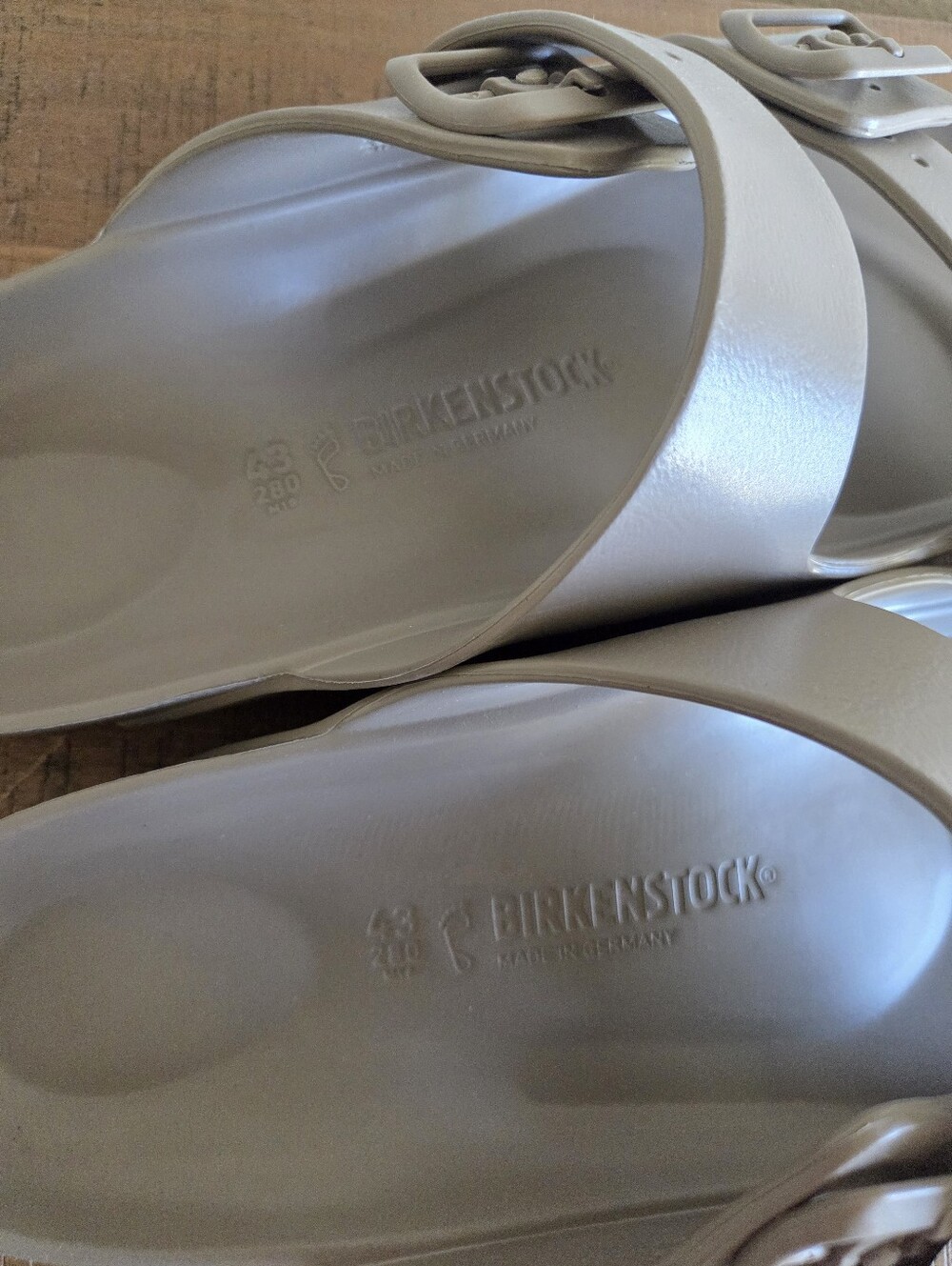 Birkenstock Arizona Essentials Eva Mens Size EU 43/ US Size 10 NWT Gray Taupe - Picture 5 of 8